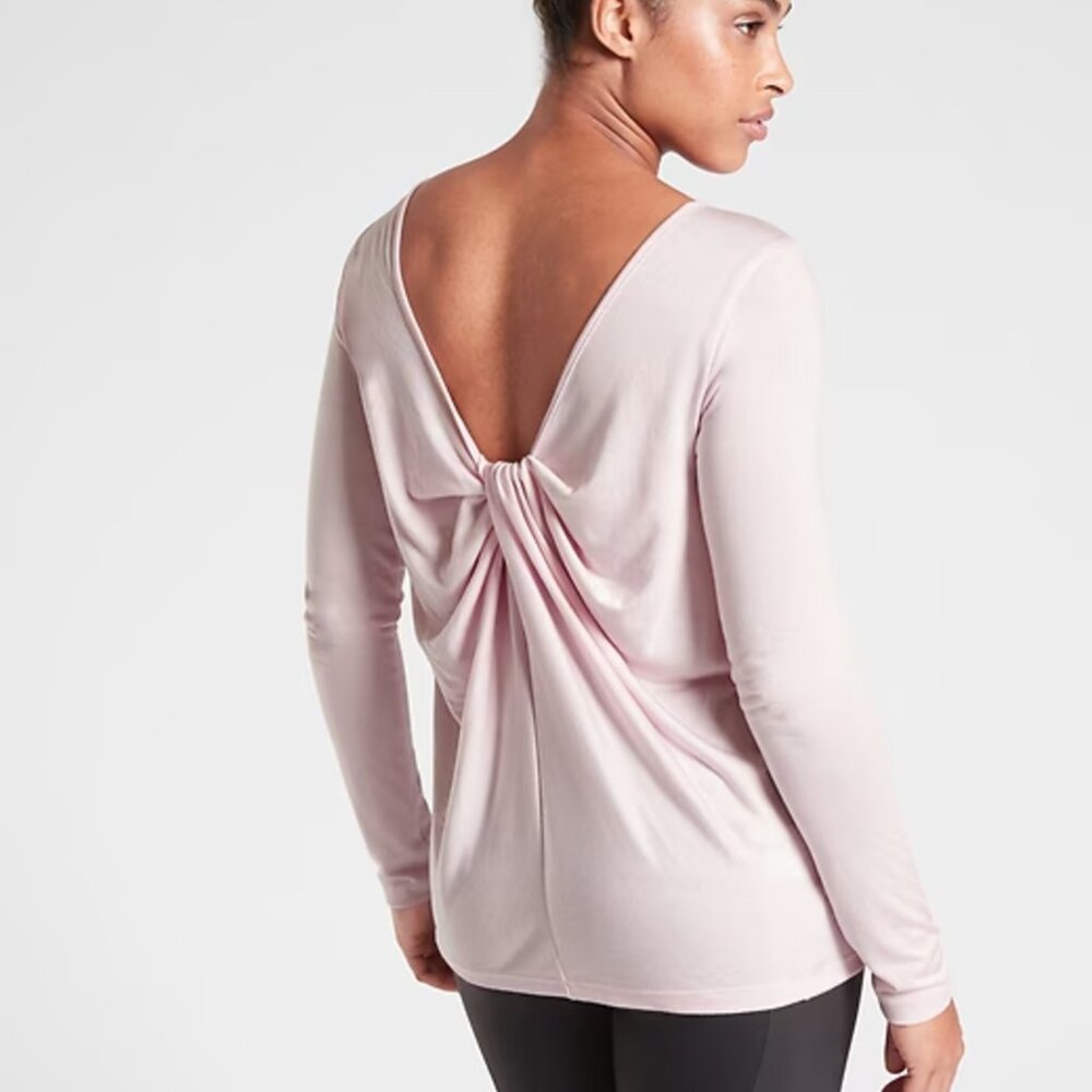 NWT S Delicate Pink Waterfall Long Sleeve Lightweight Top Breathable